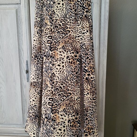 Skirt   - Picture 1 of 5